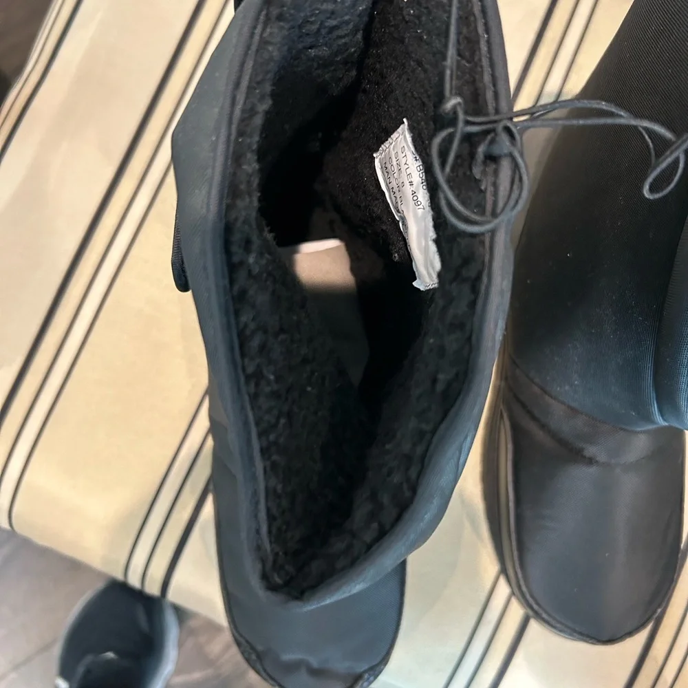 Men's Black Boat Shoes - Padded Black